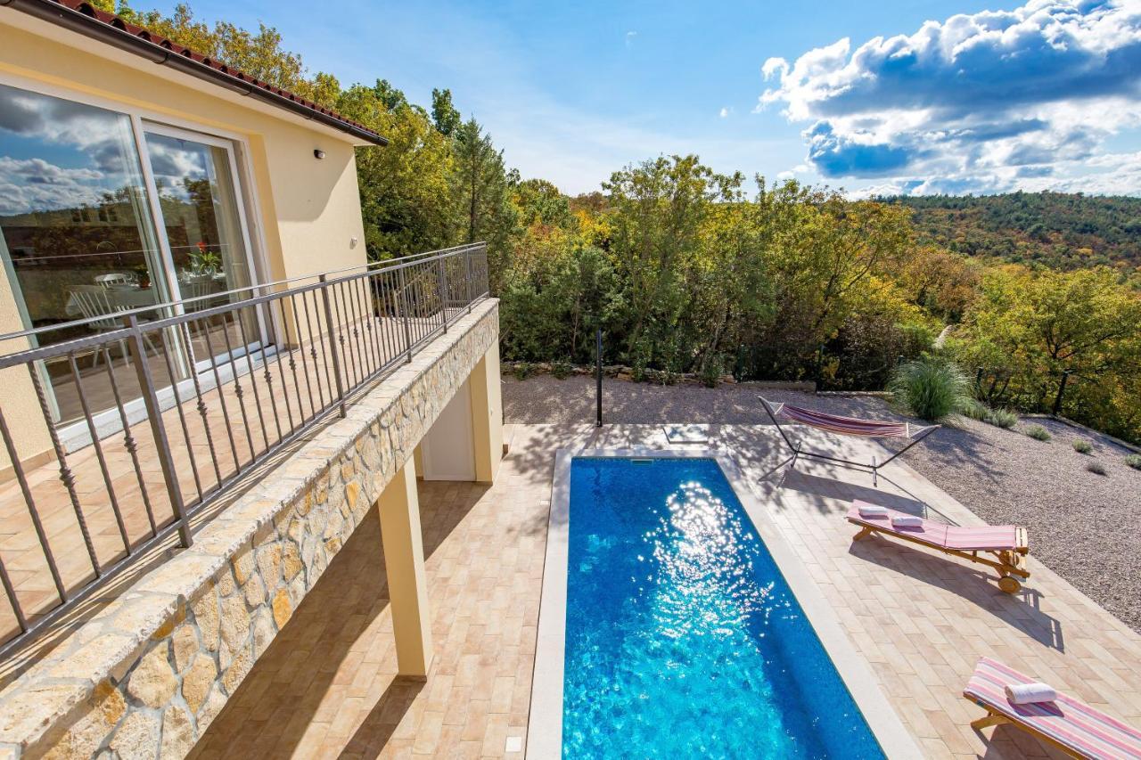 לאבין Villa Valente With Pool מראה חיצוני תמונה