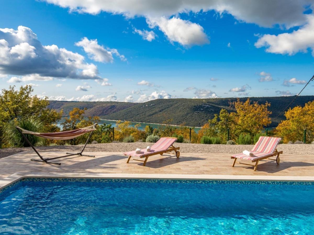 לאבין Villa Valente With Pool מראה חיצוני תמונה